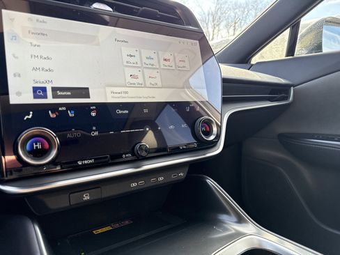 Used 2023 Lexus RZ 450e Premium w/ Accessory Package (2T) image 19