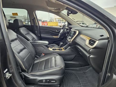 Used 2018 GMC Acadia Denali image 26