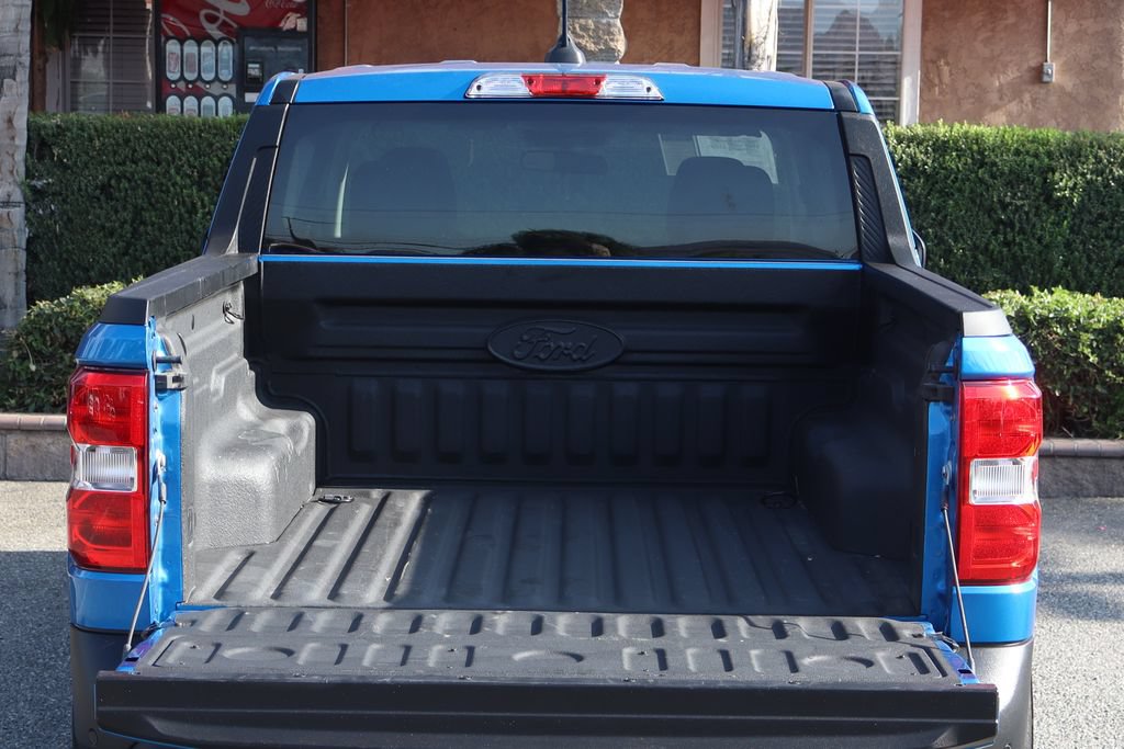 Used 2025 Ford Maverick XLT w/ Equipment Group 302A AWD/4WD image 8