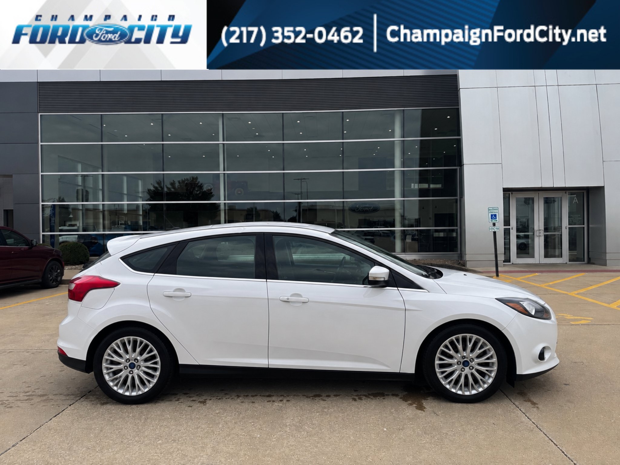 Used 2012 Ford Focus Titanium w/ SEL/Titanium Winter Pkg FWD image 1