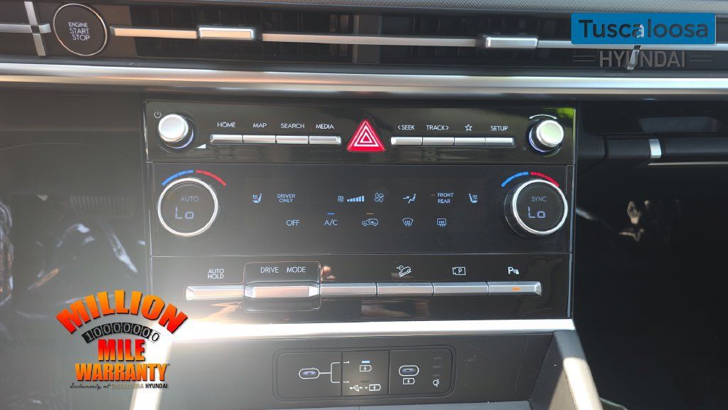 Used 2025 Hyundai Santa Fe SEL FWD image 21