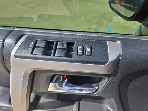 Used 2020 Toyota 4Runner Limited image 41