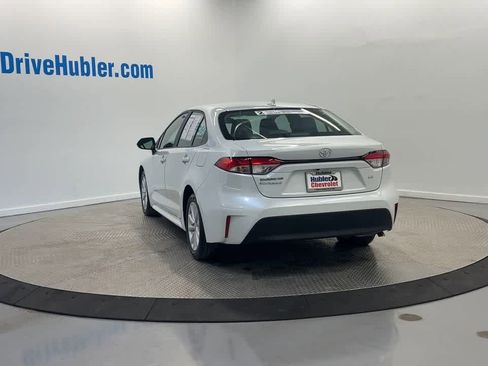 Used 2024 Toyota Corolla LE w/ LE Convenience Package image 9