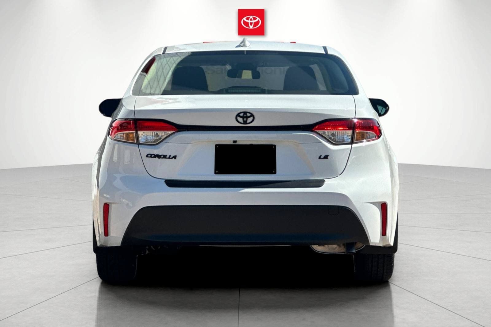 New 2027 Toyota Corolla LE FWD image 4