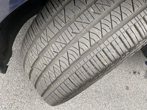 Used 2025 Audi Q8 Premium Plus image 12