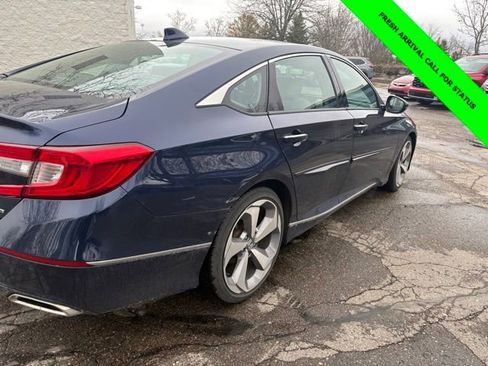 Used 2018 Honda Accord Touring image 4