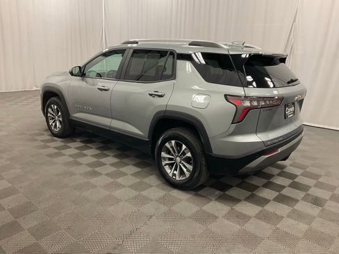 Used 2025 Chevrolet Equinox LT w/ Convenience Package II image 7