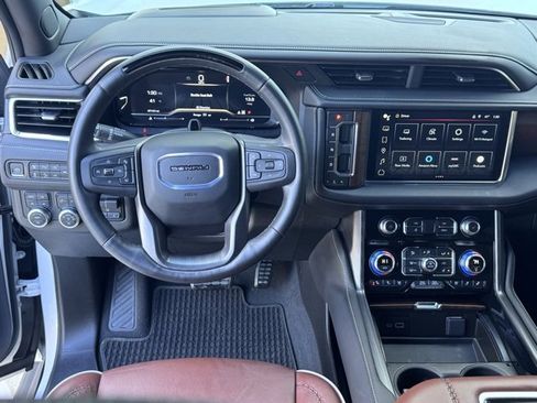 Used 2024 GMC Yukon Denali Ultimate image 21