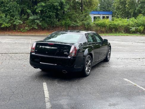 Used 2014 Chrysler 300 S AWD/4WD image 5
