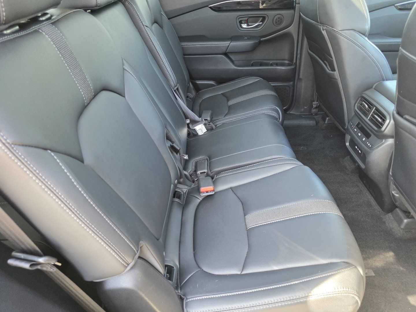 Certified 2025 Honda Pilot Touring image 20