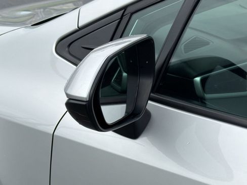 Used 2025 Toyota Corolla LE FWD image 28