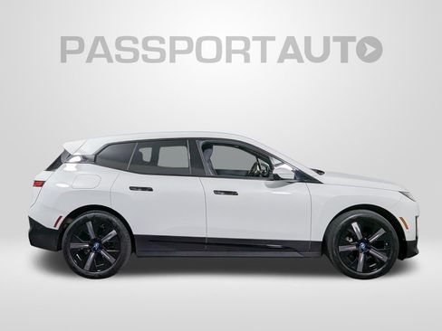 Certified 2024 BMW iX xDrive50 AWD/4WD image 8