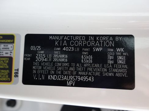 Used 2025 Kia Soul LX FWD image 44