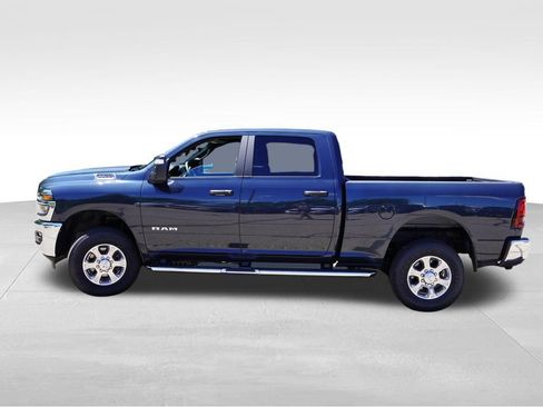 Certified 2026 RAM 2500 Big Horn AWD/4WD image 9
