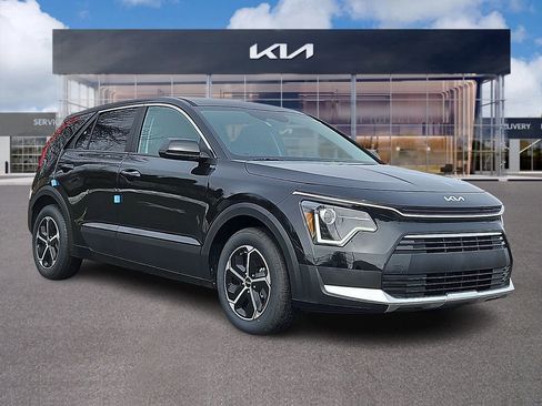 New 2026 Kia Niro LX image 1