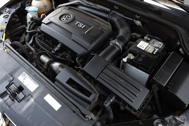 Used 2017 Volkswagen Jetta GLI FWD image 51
