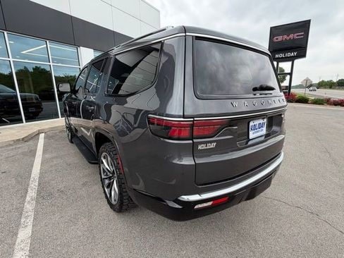 Used 2022 Jeep Wagoneer Series II w/ Premium Group I image 8