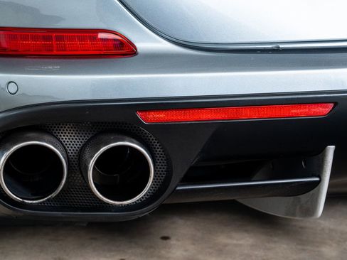 Used 2017 Ferrari California T image 28