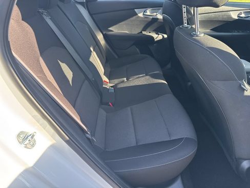 Used 2024 Kia Forte LXS w/ LXS Technology Package FWD image 38