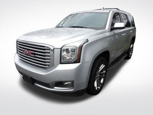 Used 2017 GMC Yukon SLT w/ Premium Edition image 11