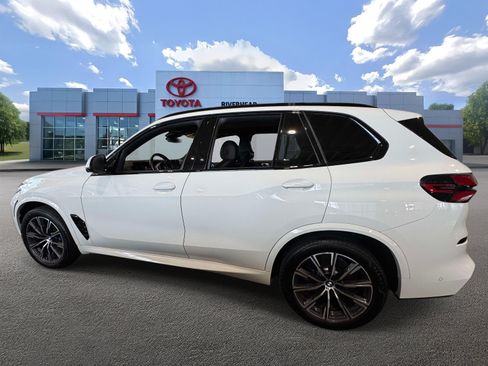 Used 2024 BMW X5 xDrive40i w/ M Sport Package AWD/4WD image 5