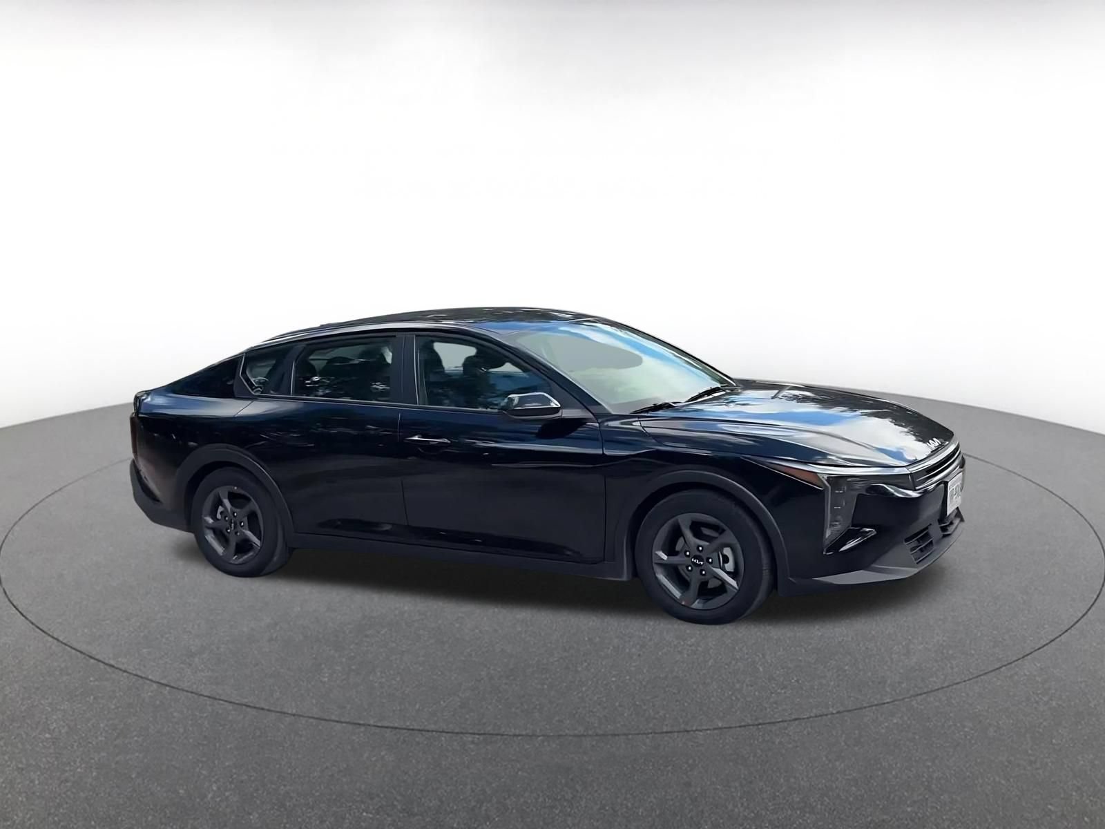 Used 2026 Kia K4 FWD image 2