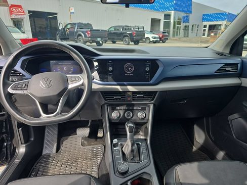 Used 2022 Volkswagen Taos SE AWD/4WD image 12