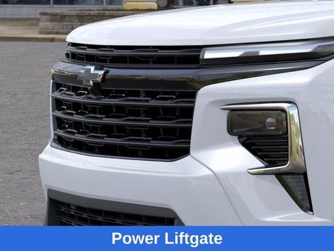 New 2025 Chevrolet Traverse LT w/ Midnight/Sport Edition image 14