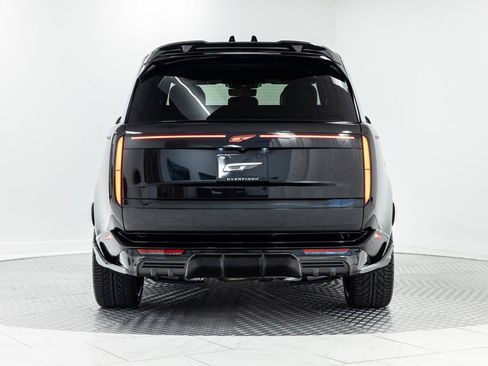 Used 2025 Land Rover Range Rover SE AWD/4WD image 4