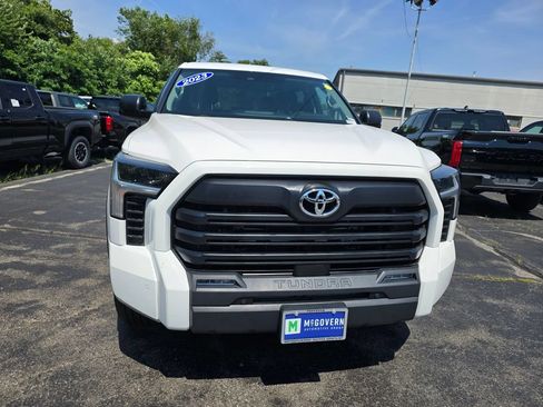 Used 2023 Toyota Tundra SR5 w/ SR5 Convenience Package AWD/4WD image 9