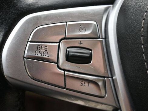 Used 2018 BMW 740i 740i 4dr Sedan w/ Executive Package image 31