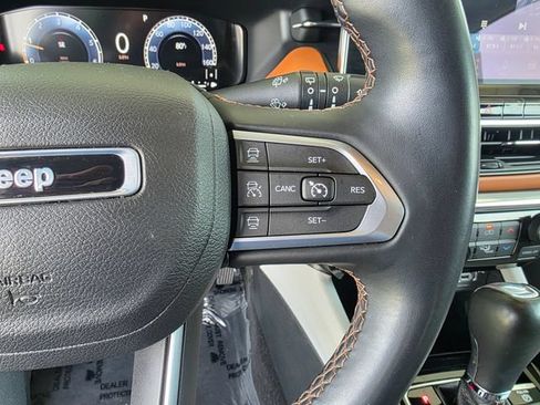 Used 2022 Jeep Compass Limited w/ Elite Group AWD/4WD image 29