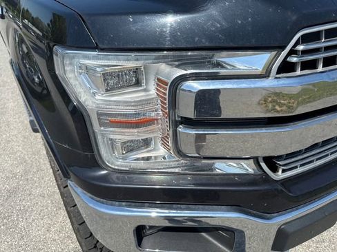 Used 2019 Ford F150 Lariat w/ Equipment Group 502A Luxury AWD/4WD image 12