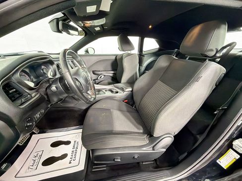 Used 2019 Dodge Challenger R/T w/ Driver Convenience Group image 19