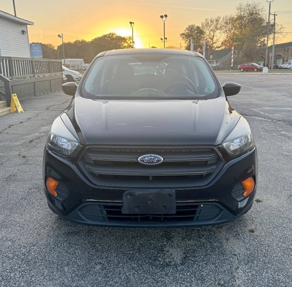 Used 2018 Ford Escape S FWD image 2