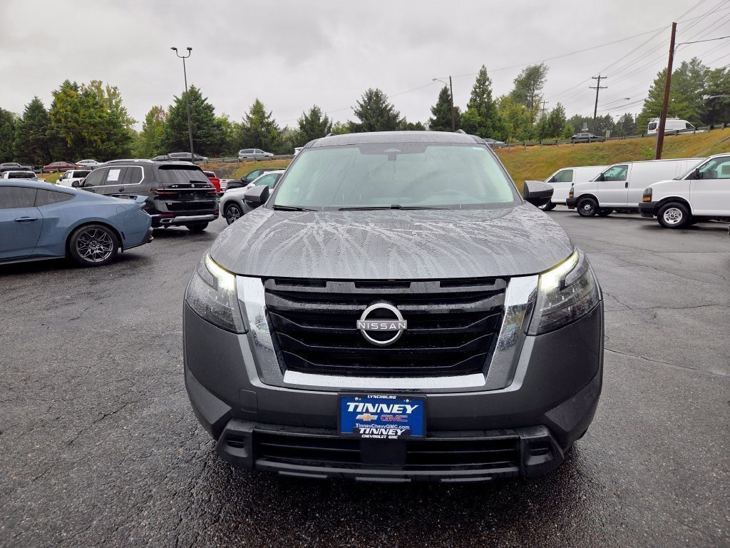 Used 2024 Nissan Pathfinder SV AWD/4WD image 8