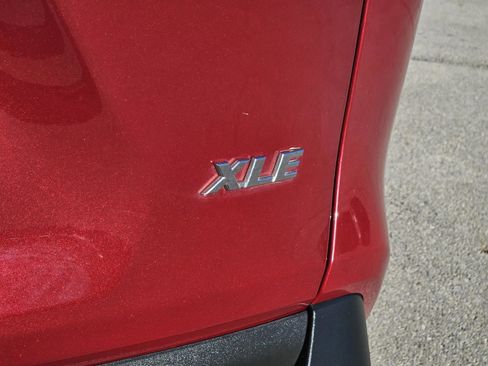 Used 2023 Toyota RAV4 XLE w/ Convenience Package image 7