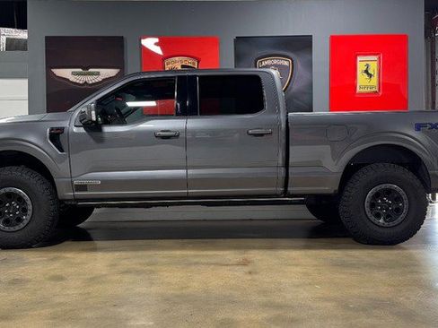 Used 2022 Ford F150 Lariat w/ Equipment Group 502A High AWD/4WD image 3