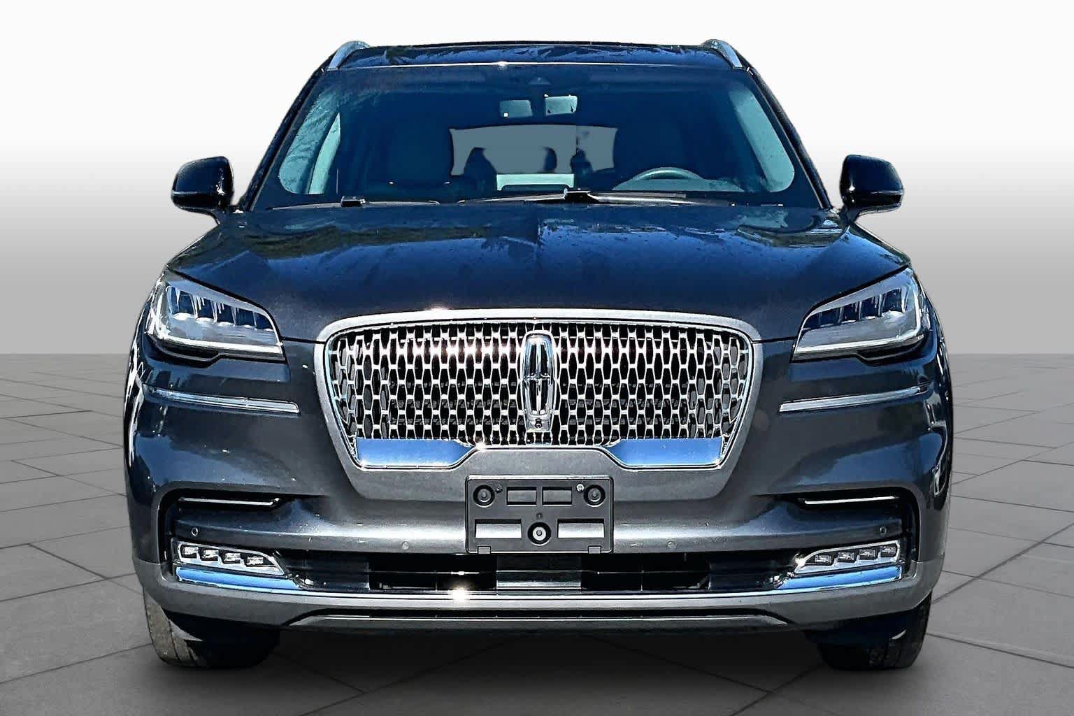Used 2020 Lincoln Aviator Reserve w/ Equipment Group 201A AWD/4WD image 4