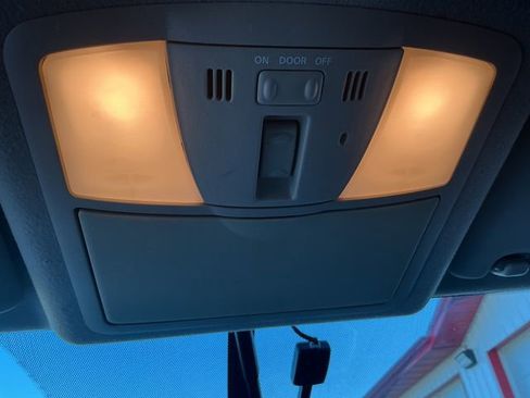 Used 2012 Nissan Rogue SL image 59