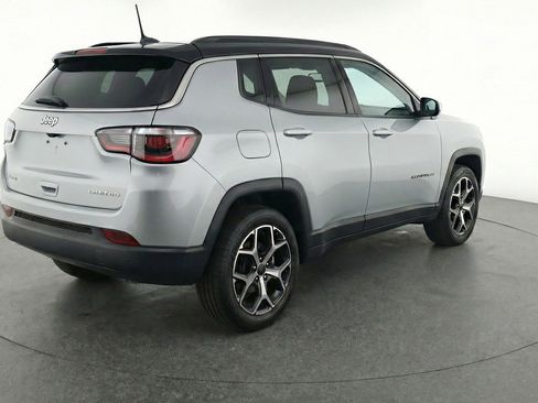 Used 2025 Jeep Compass Limited AWD/4WD image 9