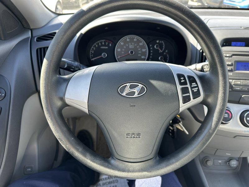 Used 2008 Hyundai Elantra SE FWD image 16