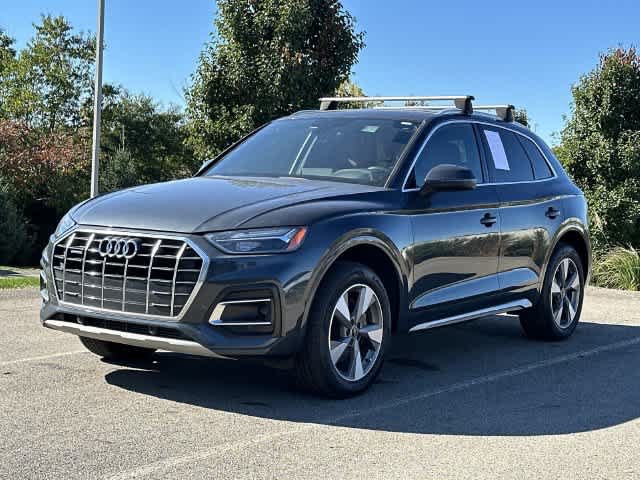 Used 2023 Audi Q5 2.0T Premium w/ Convenience Package AWD/4WD image 1