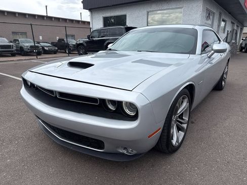 Used 2020 Dodge Challenger R/T RWD image 3