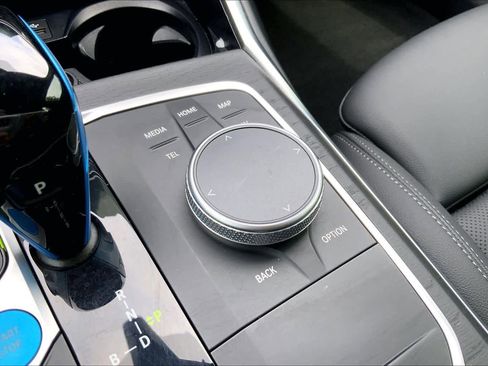 Used 2023 BMW i4 eDrive35 w/ Premium Package RWD image 33