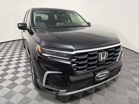 Used 2025 Honda Pilot EX-L image 8