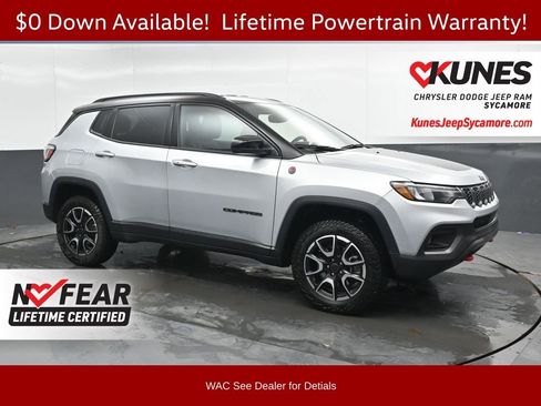 Used 2025 Jeep Compass Trailhawk w/ Trailer Tow Group image 1