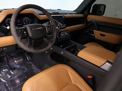 Used 2023 Land Rover Defender 90 V8 image 69