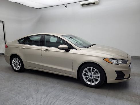 Used 2019 Ford Fusion SE image 11