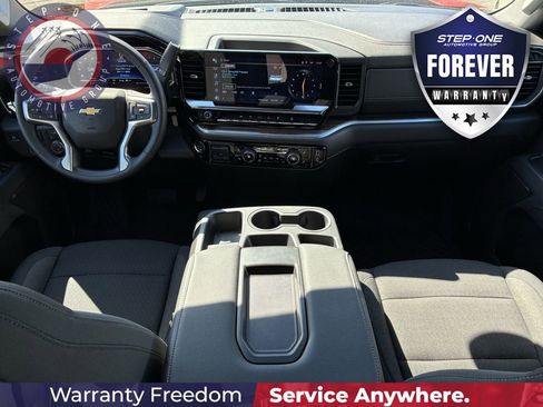 Used 2025 Chevrolet Silverado 1500 LT w/ Z71 Off-Road Package AWD/4WD image 15